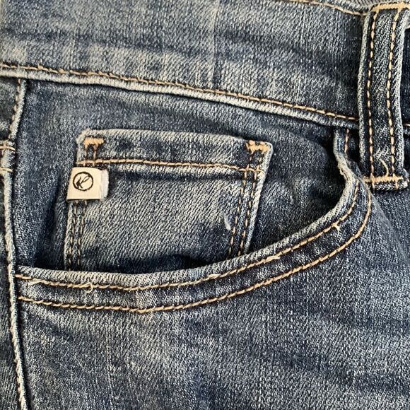 KanCan Women’s Distressed Hem Denim Jeans Size 27 - Picture 8 of 13